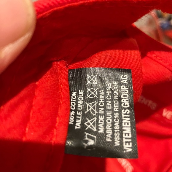 Vetements haute couture hat - Picture 4 of 5